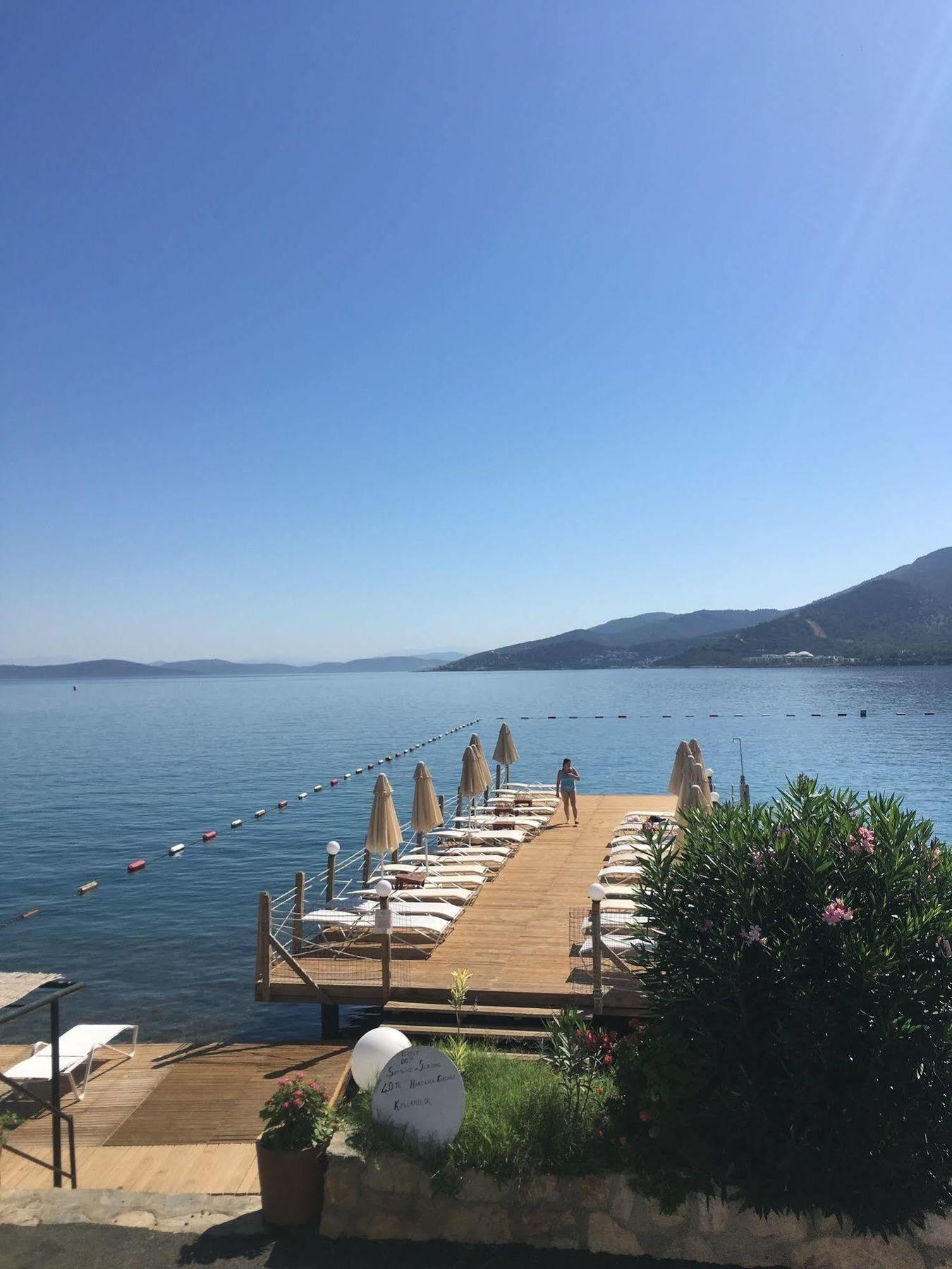 Otel Omar & 3*
